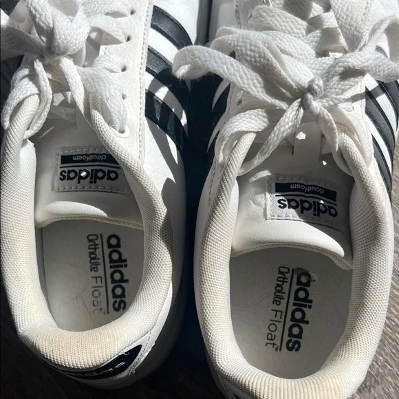 Adidas Classic White and Black Sneakers - Picture 6 of 6